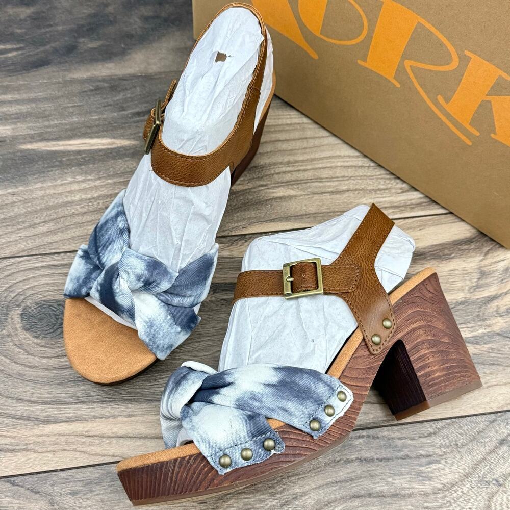 NIB Korks Kork Ease Natalia 7M Knot Clog Sandal Tan Blue Denim PU Tye Dye Combo